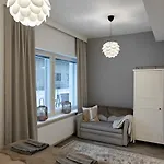 Arctic Cityhome - Snowycloudberry - Retreat At Centre Of