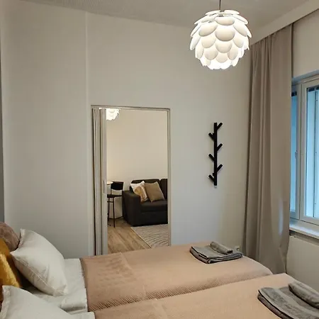 Arctic Cityhome - Snowycloudberry - Retreat At Centre Of * Rovaniemi